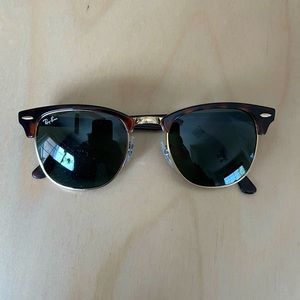 Ray-Ban Clubmaster (51-21)